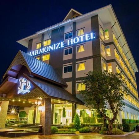 Harmonize Hotel- SHA Extra Plus Chiang Mai Esterno foto
