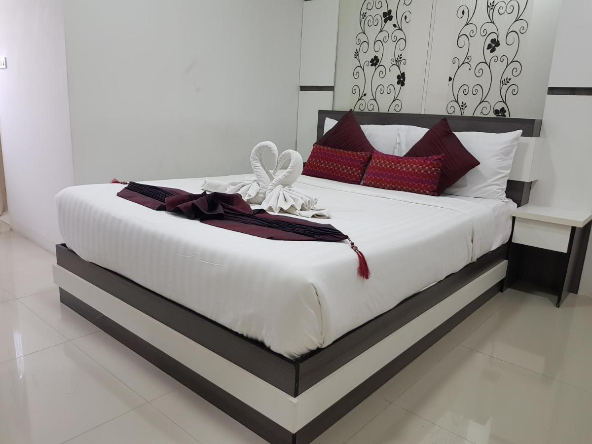 Harmonize Hotel- SHA Extra Plus Chiang Mai Esterno foto