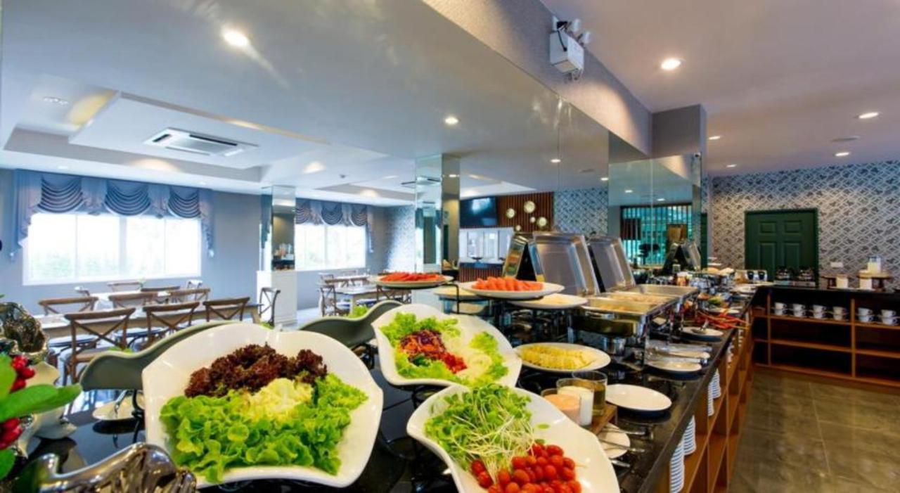 Harmonize Hotel- SHA Extra Plus Chiang Mai Esterno foto