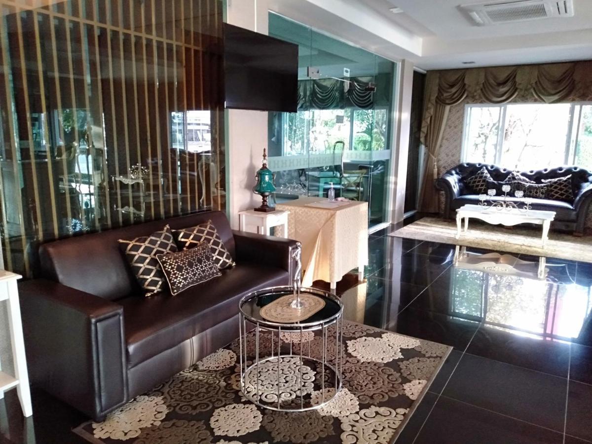 Harmonize Hotel- SHA Extra Plus Chiang Mai Esterno foto