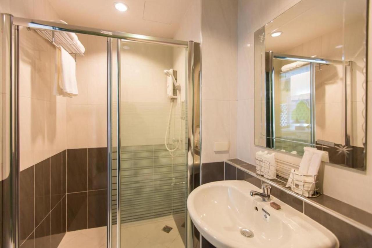 Harmonize Hotel- SHA Extra Plus Chiang Mai Esterno foto