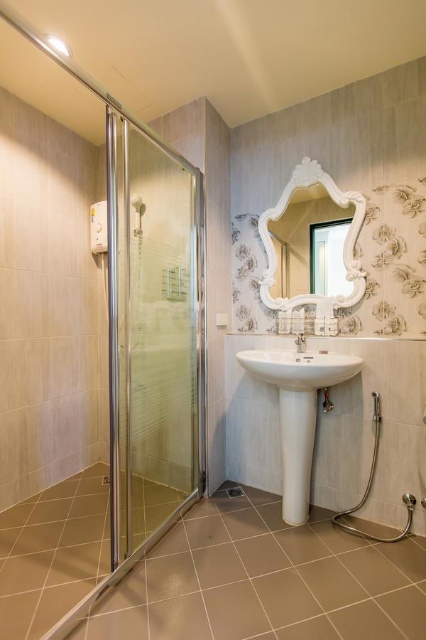 Harmonize Hotel- SHA Extra Plus Chiang Mai Esterno foto